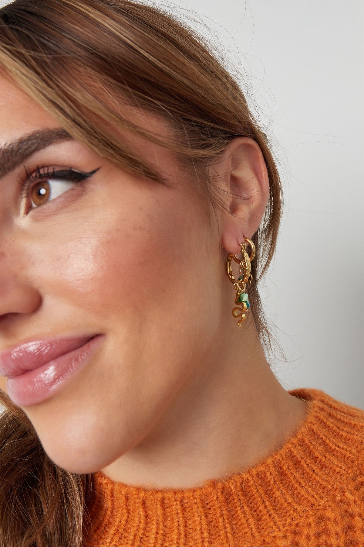 Oorbellen snake O016 Roze